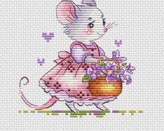 Muis met mand met viooltjes kruissteekpatroon