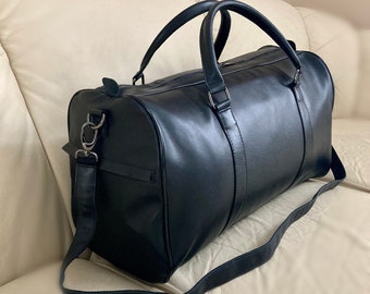 Black leather duffle bag Full grain leather weekender Travel bag Sport duffel Gym bag Personalized gift