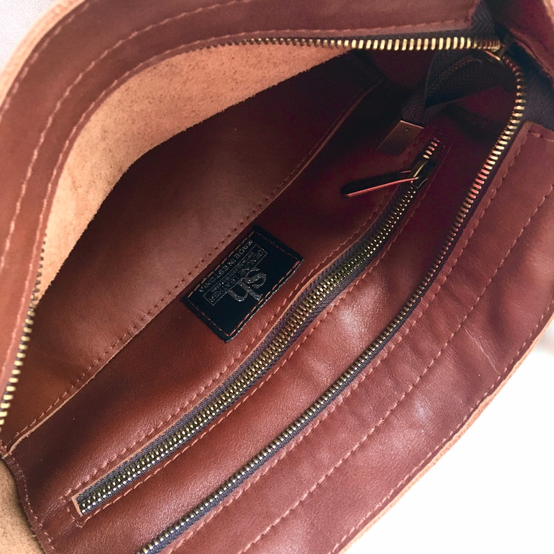 GENUINE LEATHER TOTE Minimalistic style Medium size Chestnut color Women shoulder bag Tote with zipper Leather purse Free personalisation