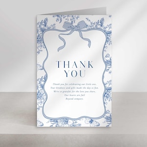 Carte de remerciement chinoiserie bleue, carte de remerciement avec noeud bleu poussiéreux, carte de remerciement chic en dentelle Français pour baby shower, téléchargement immédiat