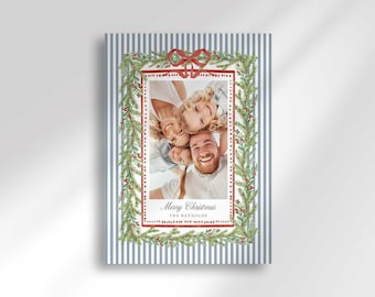 Carte photo de famille pour Noël côtier avec guirlande de noeuds rouges à rayures preppy (téléchargement numérique)