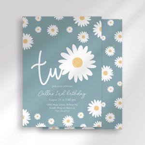 The 'TWO' invitation for Callie's 2nd birthday with a second card showing the daisy pattern back design peeking out behind it.