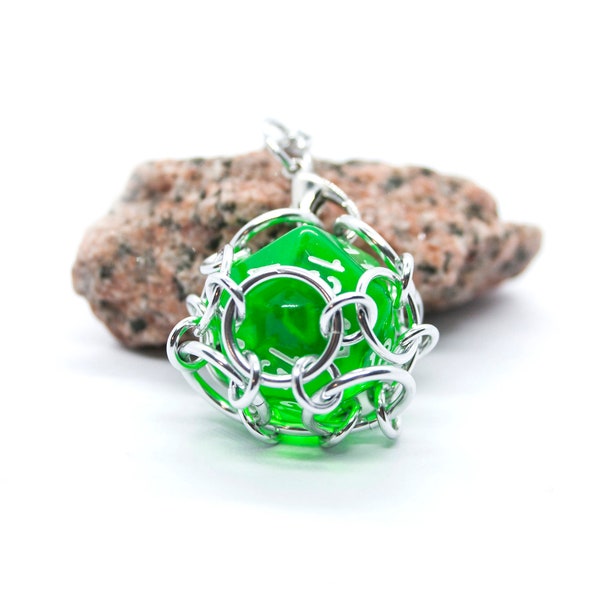 Captive D20 dice necklace with removable dice