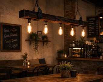 Puede incluir: Una lámpara colgante rectangular hecha de una viga de madera marrón oscuro, suspendida por cadenas de metal negro. La luminaria cuenta con cinco bombillas tipo Edison orientadas hacia abajo con filamentos visibles.