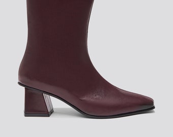 Ola Glove Boot in Pinot