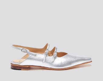 Cata Buckle Flat in Silver