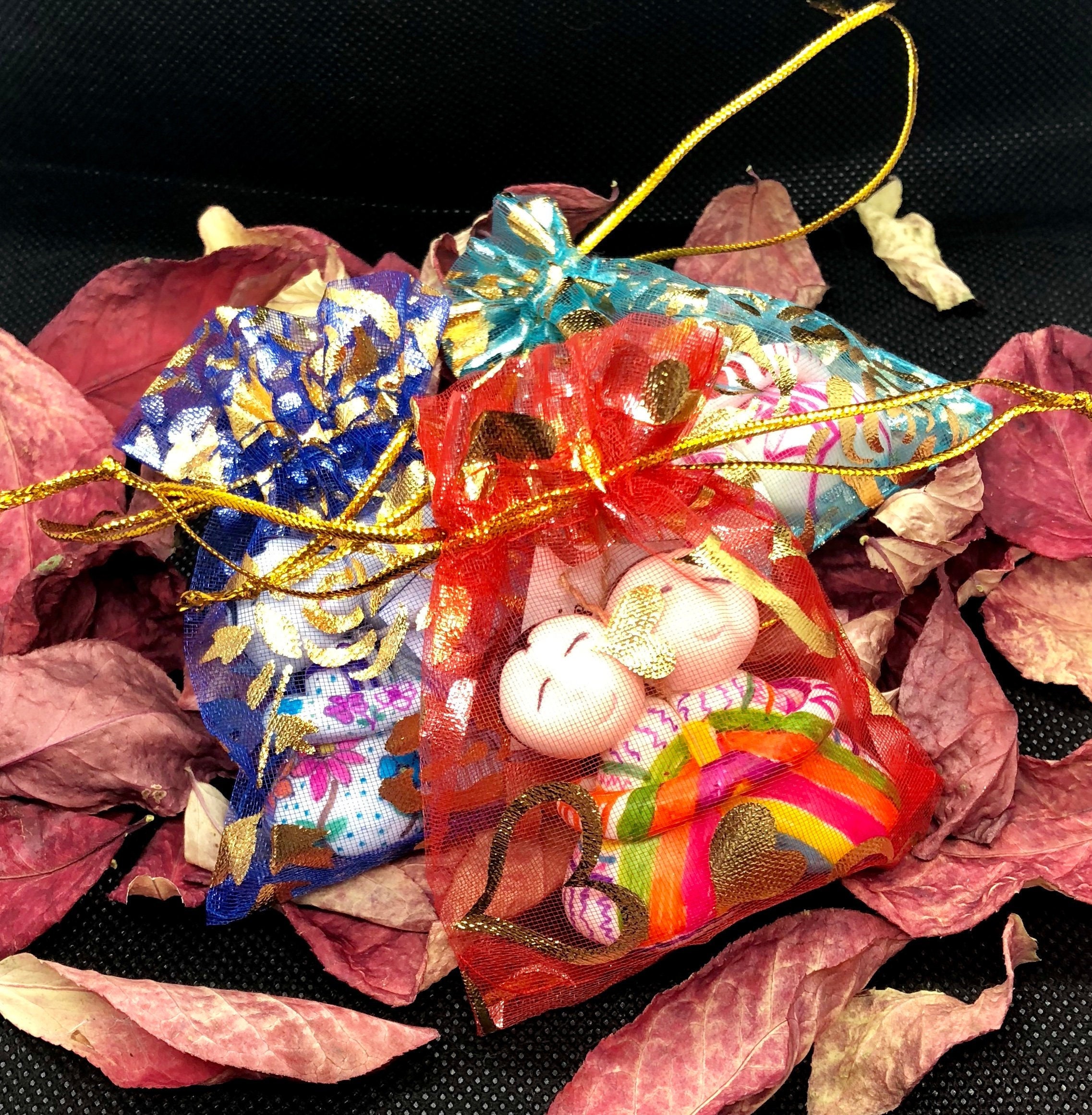 cute small gifts for her