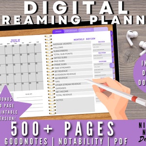 Pode incluir: Planejador de streaming digital com um layout de calendário de julho, seções de revisão mensal e uma versão para impressão bônus. O planejador inclui seções para rastrear espectadores, assinantes e receita. O texto diz "Download digital instantâneo" e "500+ páginas."
