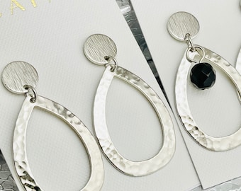 Orecchini A Goccia In Argento 925 Con Cerchi Martellati Sovrapposti - Artigianali Tailandesi