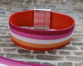 Lesbisk flagga - Tjockt elastiskt armband - stretchigt resårband med magnetspänne - slitstarkt, designen bleknar inte, tvättbar 18 cm