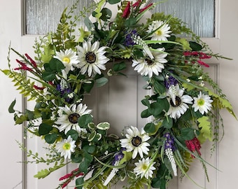 Couronne de fleurs sauvages pour porte d'entrée, prairie estivale, lavande, marguerite sauvage, bruyère, décoration de chalet, couronne de porte toute l'année