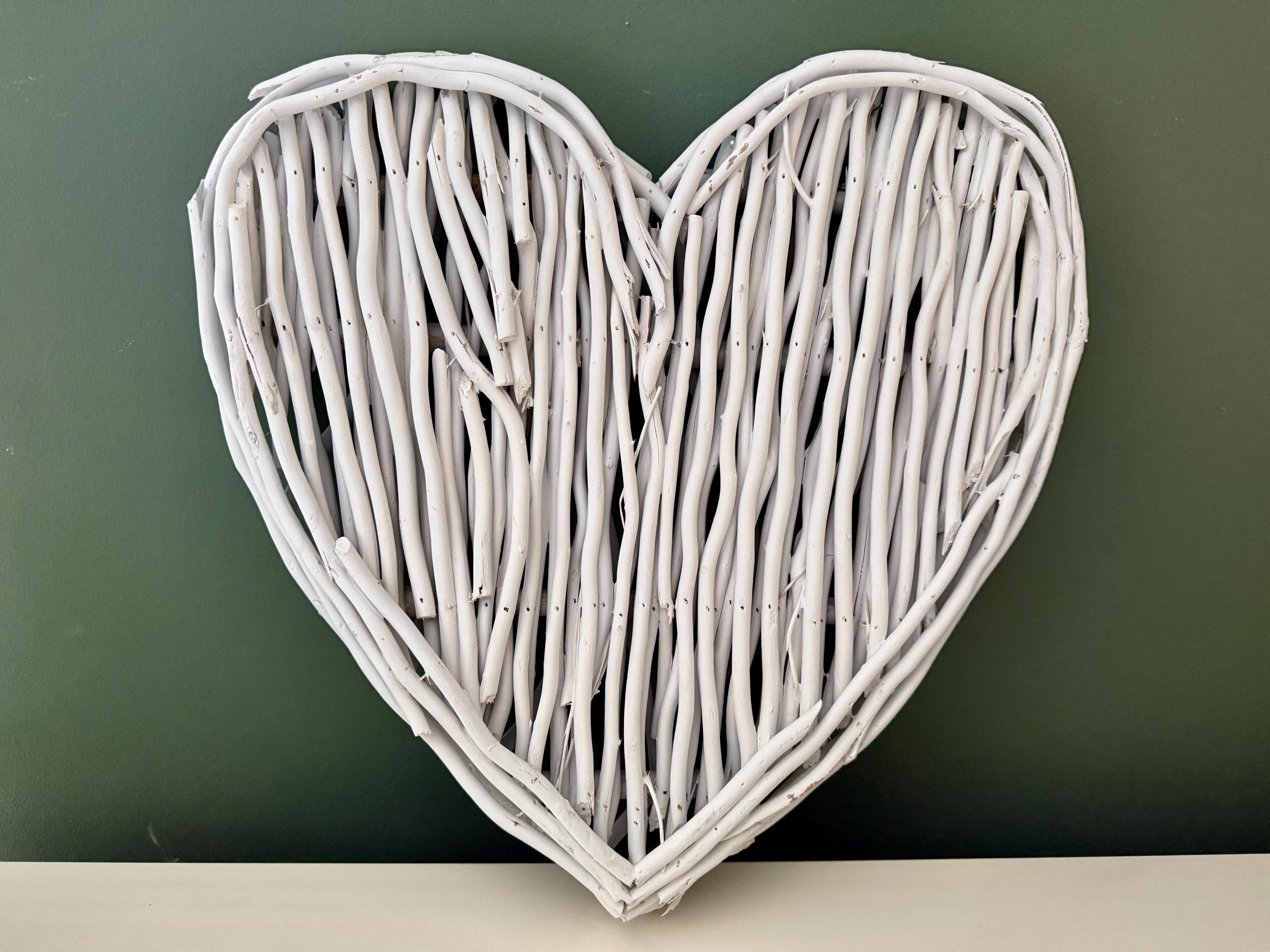 Cœur En Osier Gris 20 Cm Déco Rustique - Fleurs Minx Et Ruban Doré