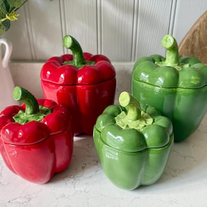 Ceramic Pepper Pot with Lid, Kitchen Caniser, Storage Container, Retro Pot, Cottage Decor