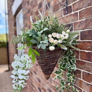 Winter White Hydrangea Hanging Basket: Artificial Silk Flowers - Etsy