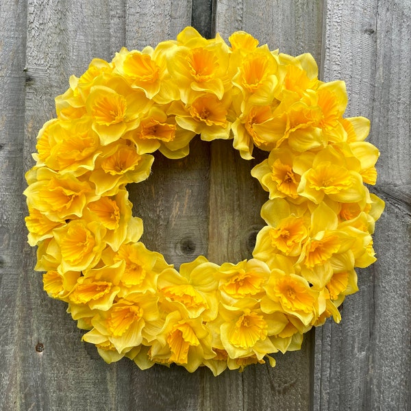 Spring Daffodils Wreath, Daffodil Gift for Mother, Spring Wreath for Front Door, Easter Front door Decor, Saint David's day