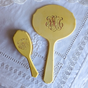 Vintage Dubarry Pyralin &quot;Ivory&quot; Dresser Set - vintage 1920-30,