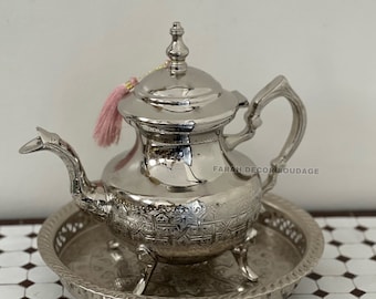 Handmade Moroccan Teapot, Vintage Style Handmade Moroccan Silver, Moroccan Teapot .