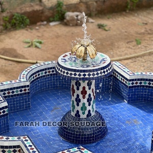 Round Mosaic Fountain For Garden, Floor Round Mosaic Fountain, Floor Water Fountain, fountain For your Terrace Garden