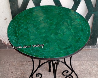24'' Green Mosaic Table , Authentic Moroccan Mosaic Zellige , outdoor indoor Round Mosaic Table , outdoor dinning table , Mosaic Table .