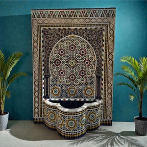 Gran fuente de mosaico marroquí, fuente de pared de zellige hecha a mano, fuente de jardín al aire libre, azulejo morisco estilo Alhambra.