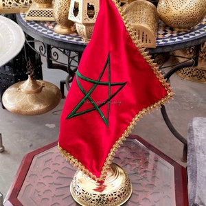 Bandiera nazionale ricamata personalizzata con gambe in ottone, bandiera nazionale di lusso in ottone, bandiera nazionale personalizzata fatta a mano, gambe bandiera incisa in ottone.