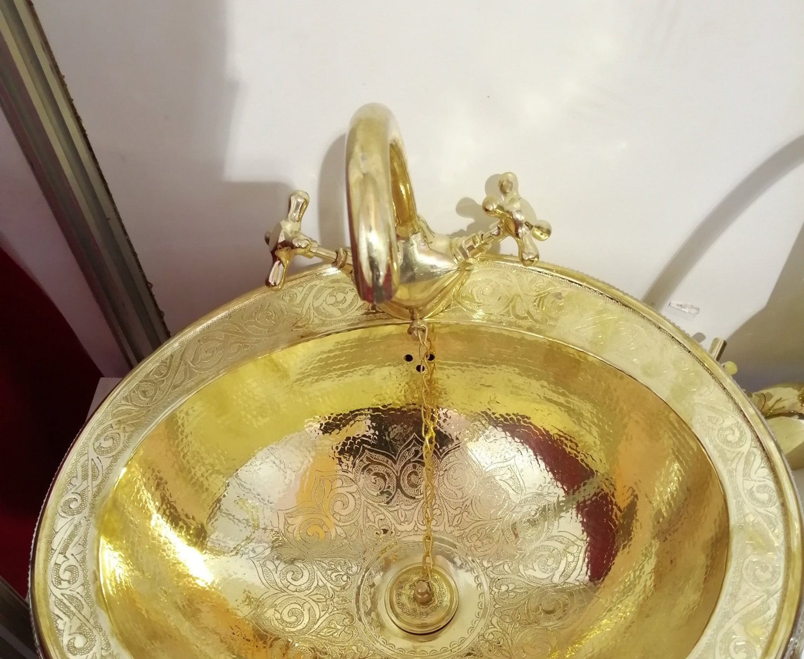 Antique Brass Bathroom Vanity Faucet