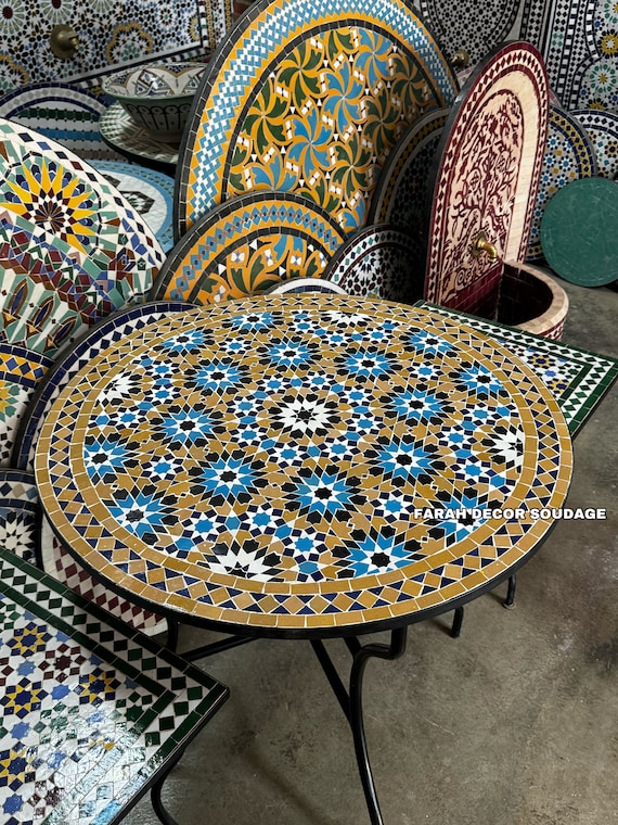 Handmade Moroccan Mosaic Table – Round Outdoor/indoor Zellige Tile