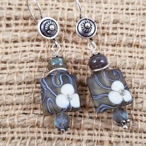 Labradorite Flower Lampwork Earrings: Gray & White Floral Bead, Silver Hooks