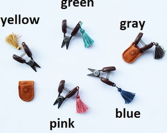 Cohana Mini Scissors from Seki w/ Genuine Leather Sheath | Mini Thread Clippers gift,In the box/cohana snips