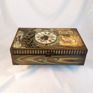 Coffret montre steampunk/cadeau homme/mixed media art/cadeau anniversaire/8 compartiments image 1