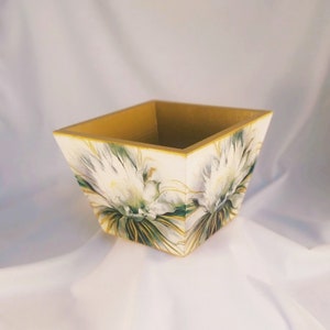 Wooden pot/decoupage/plant pot/desk storage