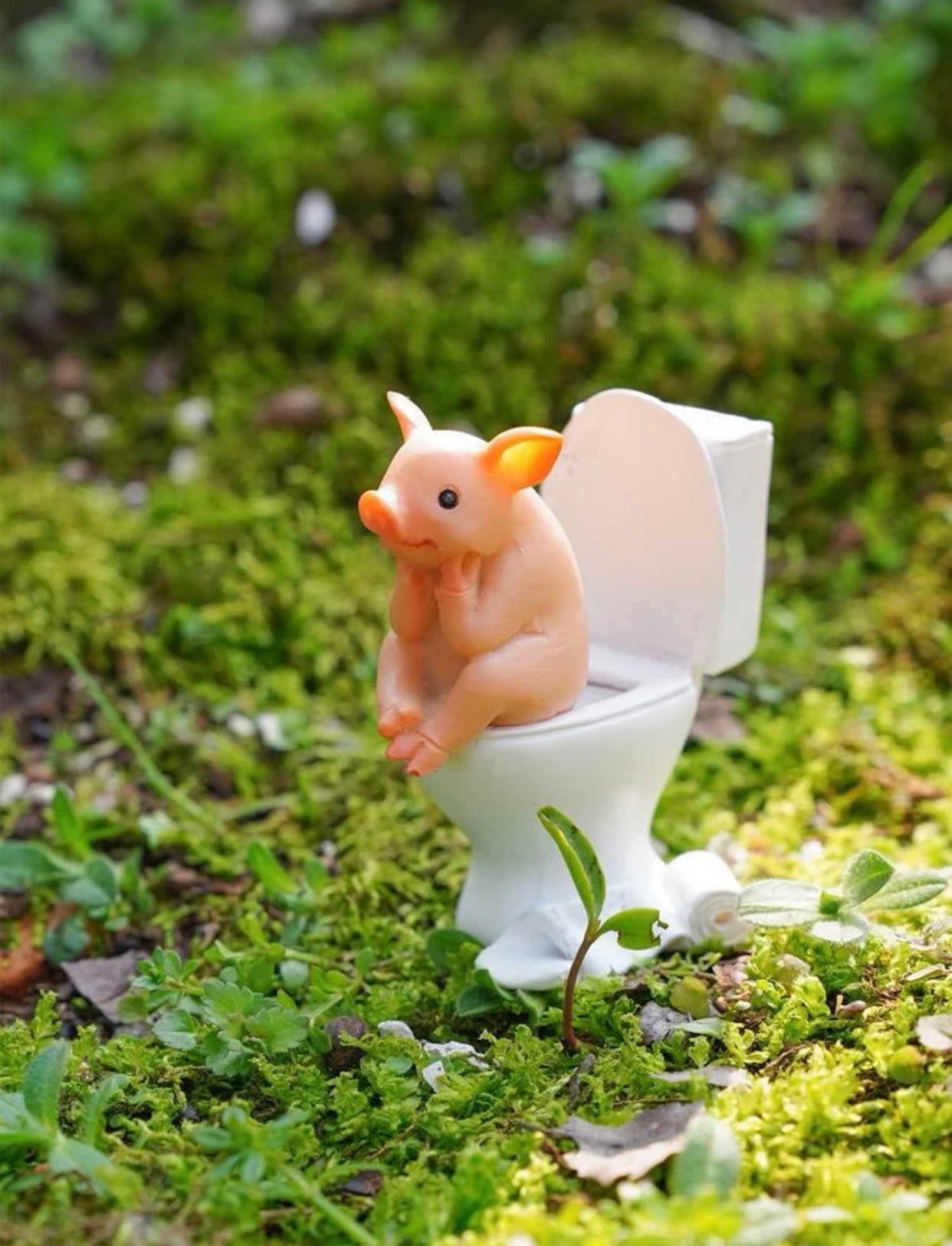 Toilet Figurine 