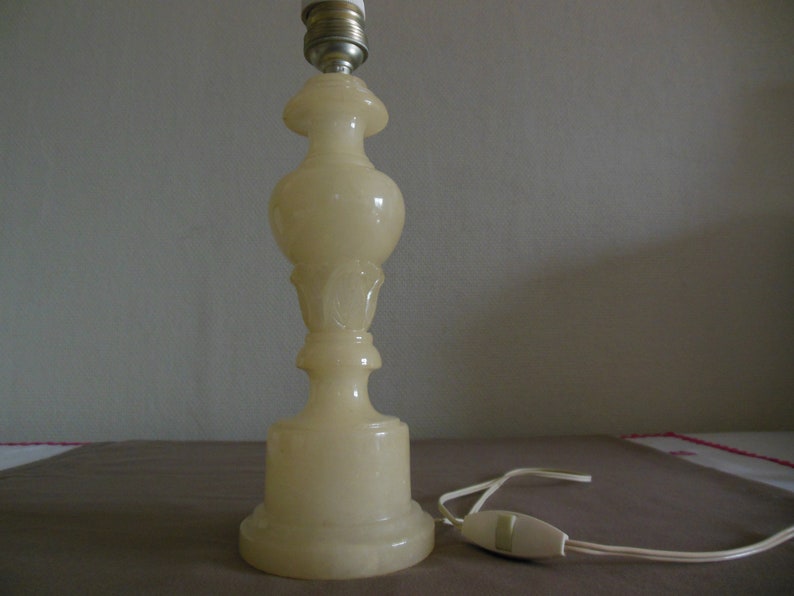 Rare old lamp vintage lamp lamp handcrafted 60 years France Alabaster stone table lamp