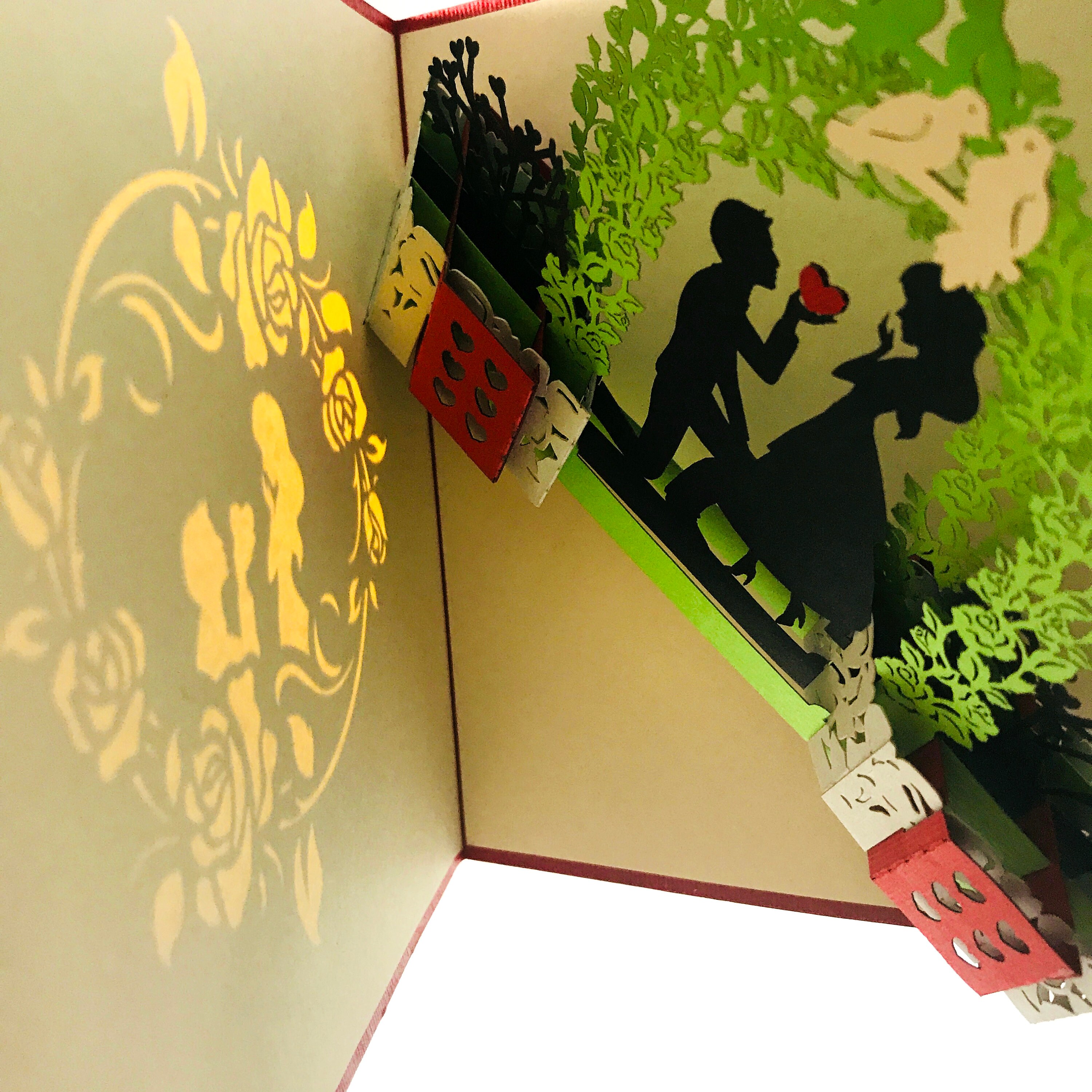 Pop-Up-Jubiläumskarte Für Ehefrau – 3D-Liebesdesign Mit Herz & Blumen, Inkl. Notizkarte