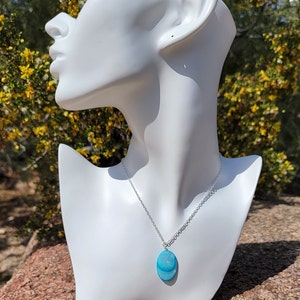 Mother of Pearl Aquamarine Oval Necklace