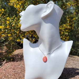 Mother of Pearl Pink Oval Necklace