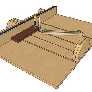 K&ouml;nnte beinhalten: Eine Holzbearbeitungslehre mit einem Holzbrett, das mit einer Klemme befestigt ist. Die Lehre hat einen Anschlag und einen Gehrungsschlitten und ist aus Sperrholz gefertigt. Das Brett wird mit einer Klemme und einem Schraubendreher fixiert.