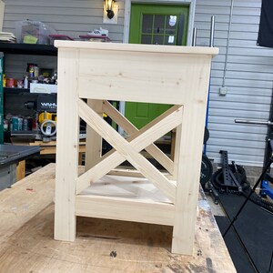 Farmhouse End Table Woodworking Plans: DIY Table With Drawer (PDF) - Etsy