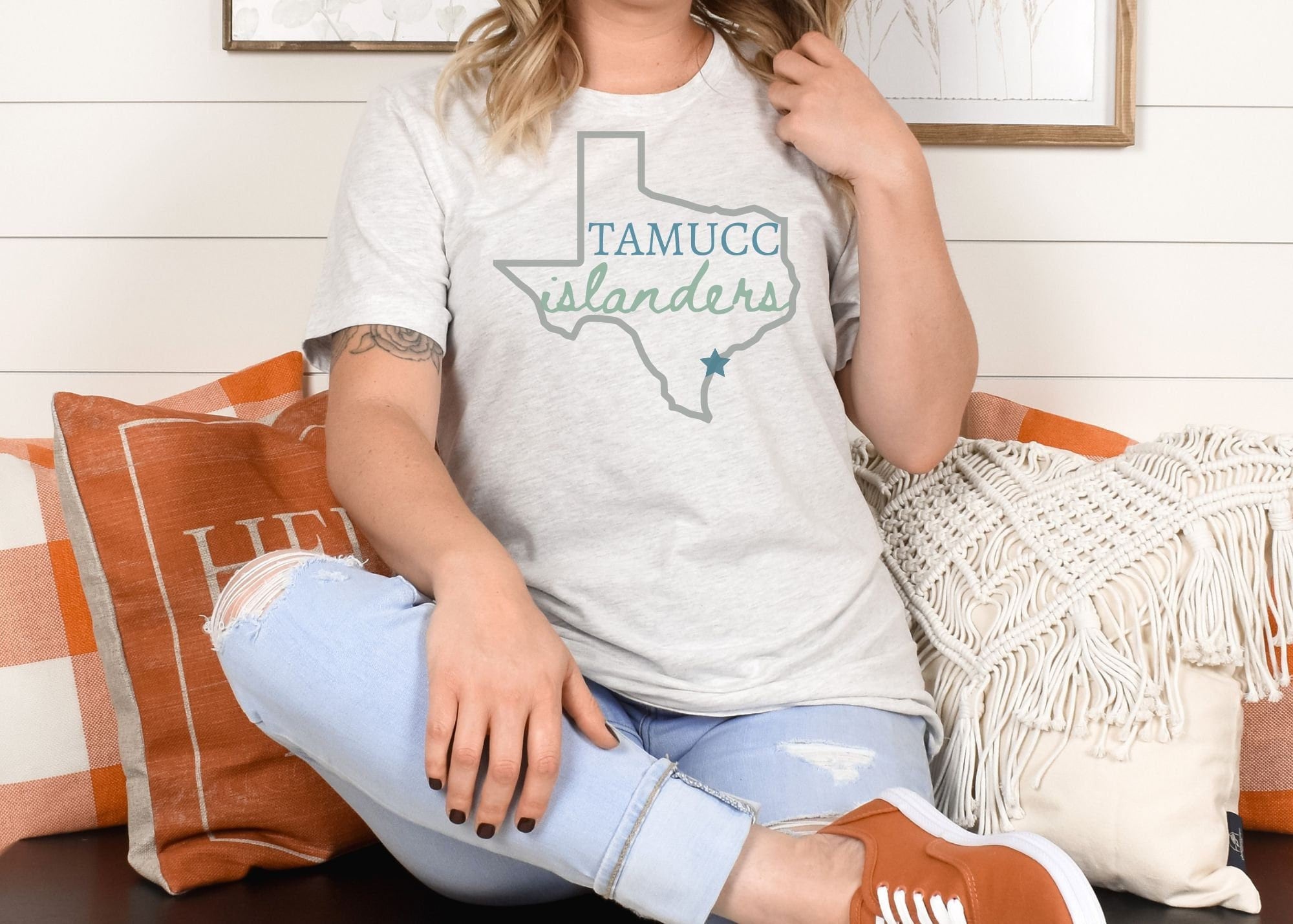 Tamucc sweatshirt deals
