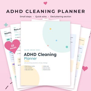 Puede incluir: Un planificador de limpieza TDAH de varias páginas con una portada blanca que presenta un gran círculo azul claro, pequeños puntos de colores y el texto ADHD Cleaning Planner con listas de verificación y un reto de 30 días.