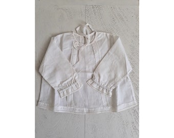 Oude baby blouse / Bh / Blouse / Geborduurde katoenen blouse / Katoenen blouse / 3-6 maanden / Wit katoen / Borduurwerk / Vintage 1950