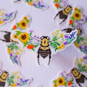 Vinyl Bumble bee Sticker, Bumblebee Wildflower Illustration, Insect sticker for Water bottle, Entomology Gift