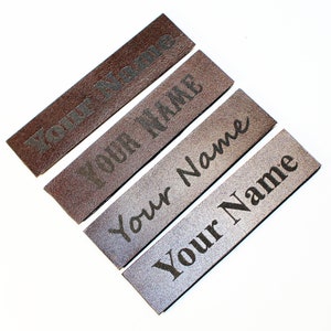 Personalisiertes Namensschild aus Leder: Laser graviert, zum Aufnähen