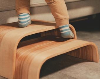 Wood Step Stool 20 cm, Toddler Portable Bathroom Helper, Walnut Wooden Kitchen Two Stepladder, Toilet Steps for Toddlers, Single Footstool