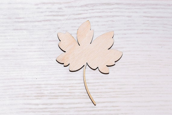 10x Wooden Maple Leaves Craft Shapes 3mm Plywood Sycamore Acer Tree Leaf 