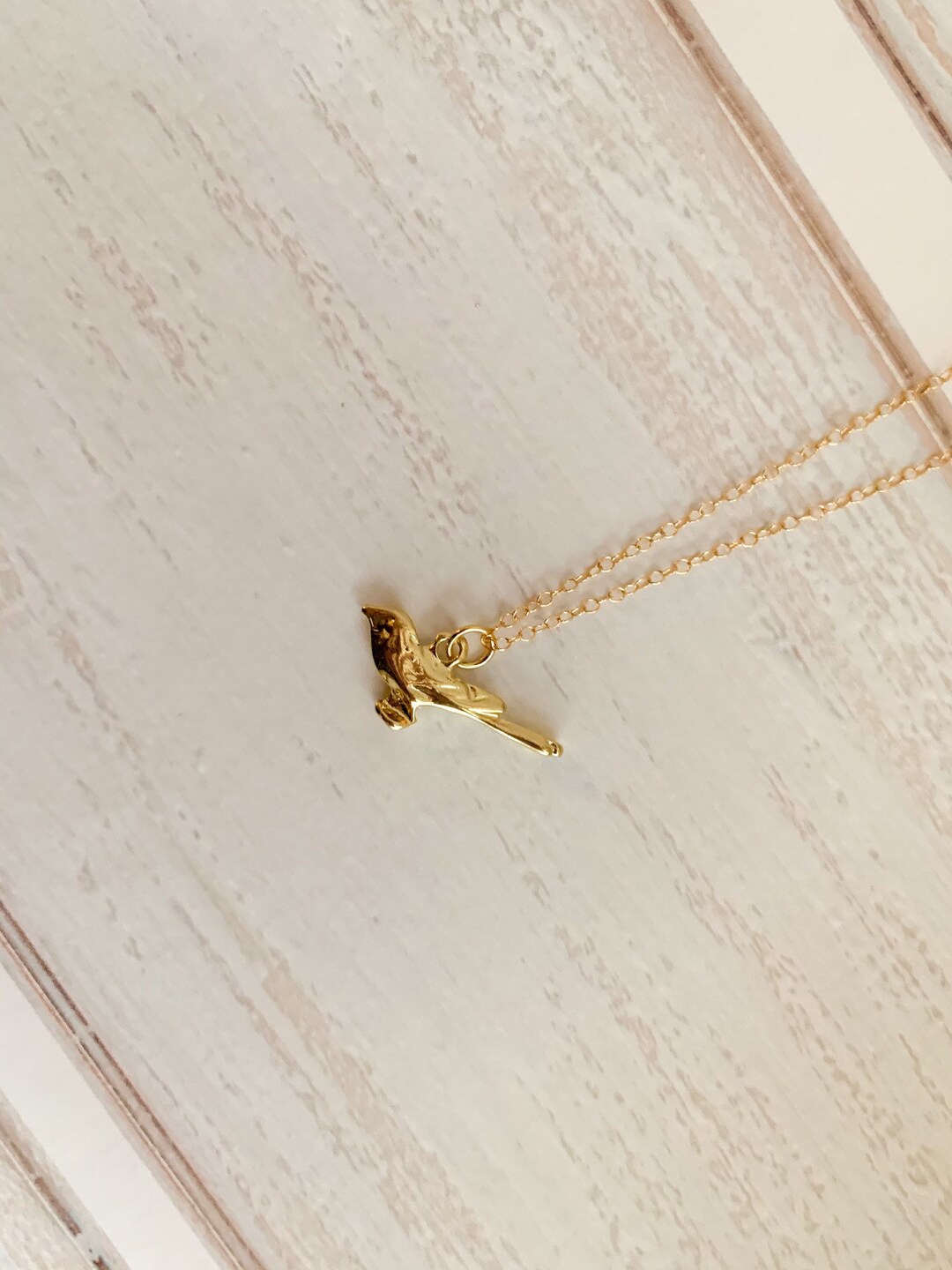 Gold Bird Necklace Dainty Bird Pendant Necklace Pretty Gold Bird