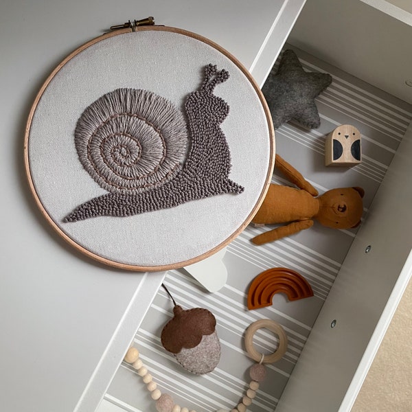Snail wall decor, Snail, Punch needle snail, Kids wall decor, Children’s decor, Nursery embroidery,Kids room embroidery
