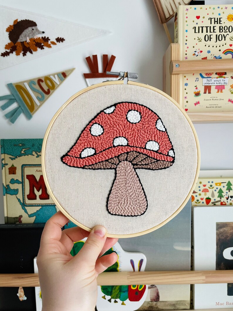 Mushroom toadstool punch needle decor, Autumn mushroom, Mushroom decor, boho mushroom embroidery Bild 1