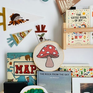 Mushroom toadstool punch needle decor, Autumn mushroom, Mushroom decor, boho mushroom embroidery Bild 3