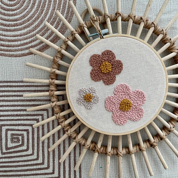 Boho daisies wall decor, Punch needle daisy, Kids wall decor, Children’s decor, Nursery embroidery,Kids room embroidery